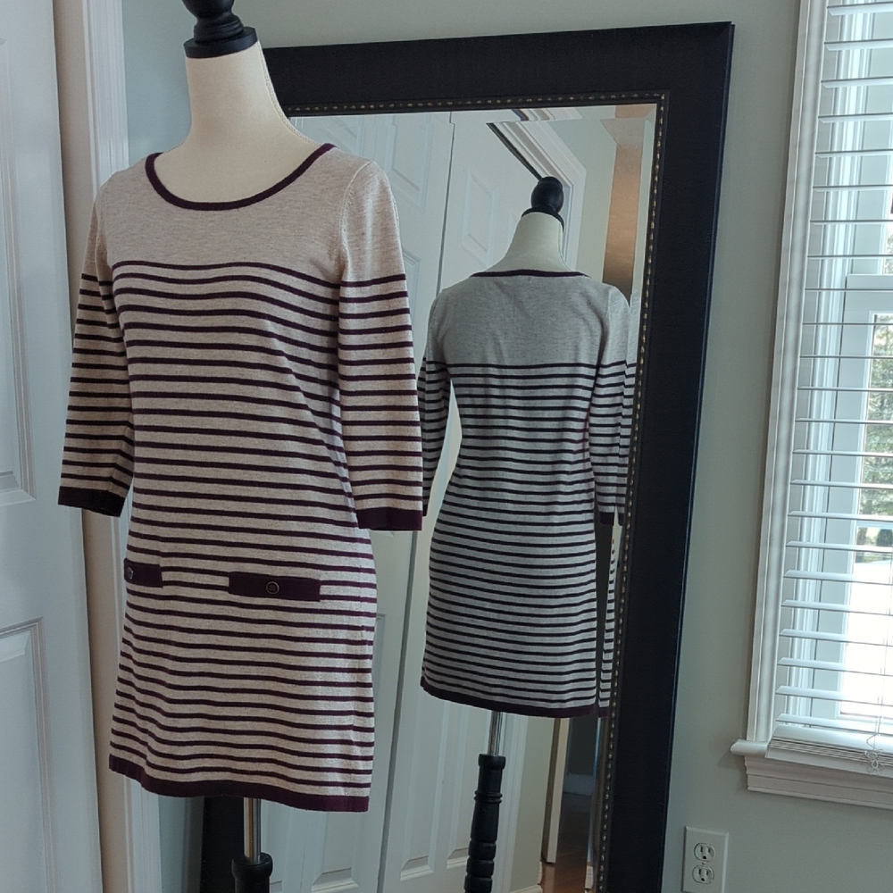 Banana Republic Cream and Purple Sheath Dress 3/4 Sleeve Crew Neck